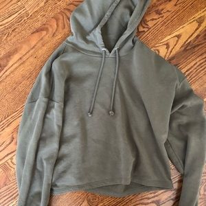 cropped hoodie